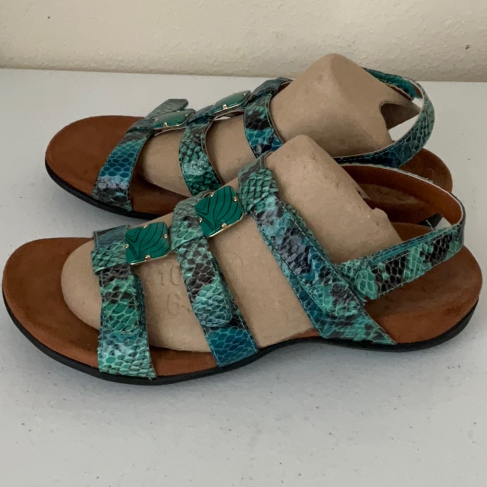 Vionic Snake Print  Sandals - Picture 3 of 6